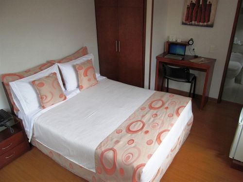 Ayenda 1068 Plaza 36 Hotel Bogotá Eksteriør billede